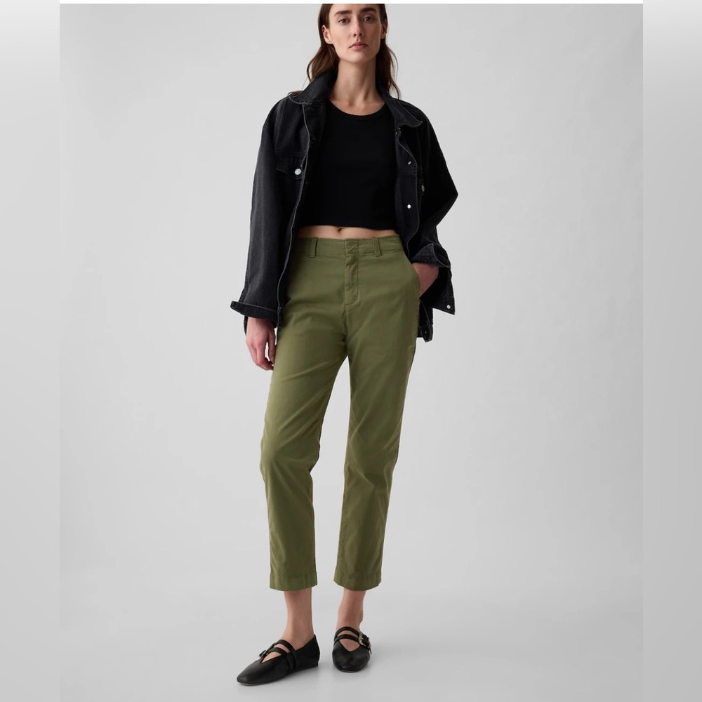 Cropped Olive Green Women's Casual Pants